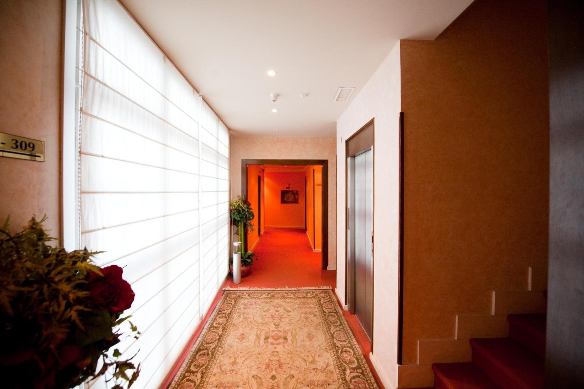 Hotel Cordon Burgo Kültér fotó
