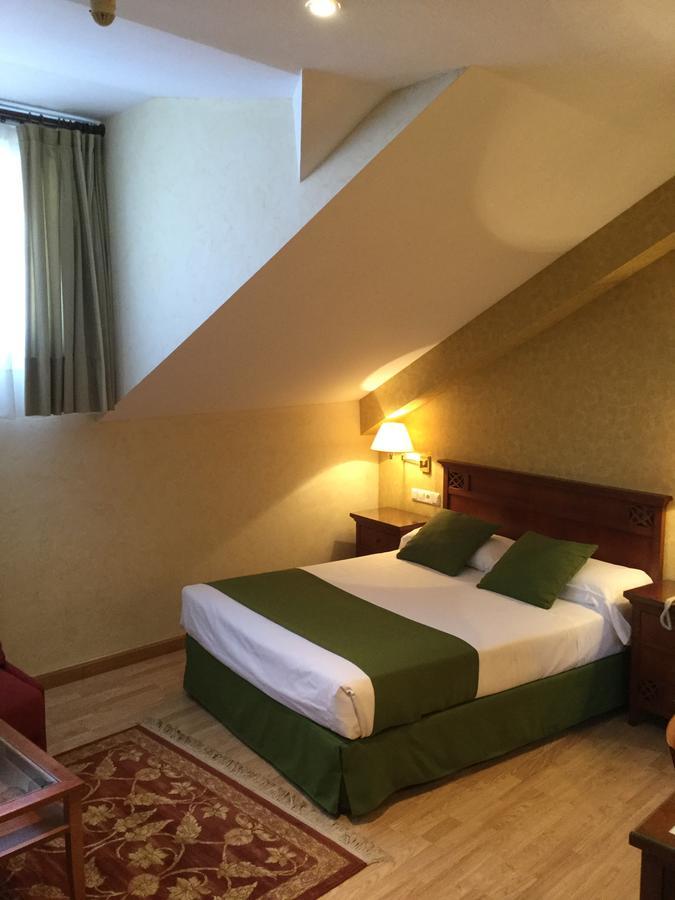 Hotel Cordon Burgo Kültér fotó