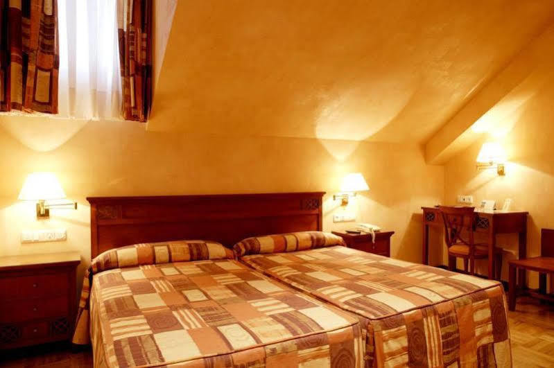 Hotel Cordon Burgo Kültér fotó